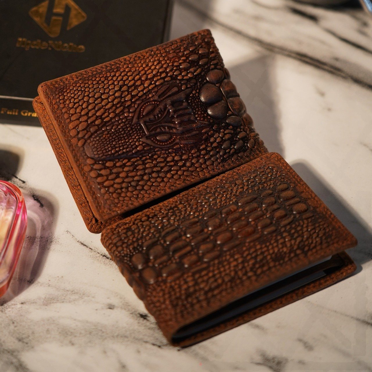 Men’s Brown Leather RFID Blocking Bifold Wallet